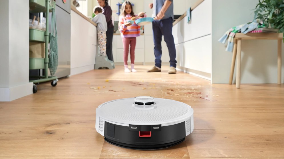 26677182_BO_Robotics_Secondaries_Website_Mopping_Vacuum_BCRD2W_3200x1800_def