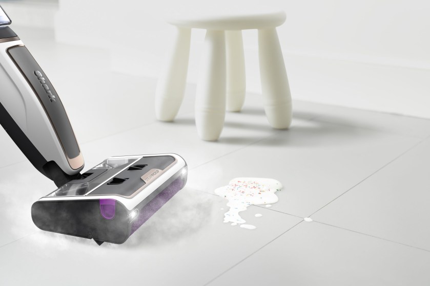 Ninja-R-SD200EU-InUse-TileFlooNinja-R-IceCreamSpill-scaled