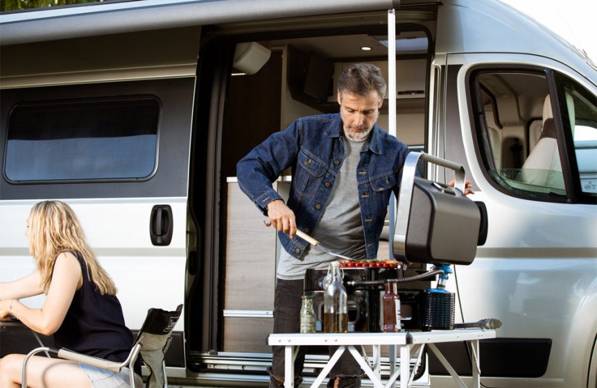 campingaz-attitude-2go_cv_barbecue_grill_2000036952_gal07